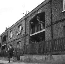 Sparrows Can't Sing (1962) Film