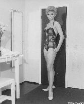 Twice Round the Daffodils (1962) Film