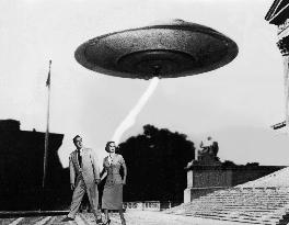 Invasion Of The Flying Saucers film (1956)