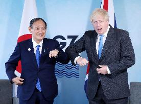 Japanese, British PMs before G-7 summit