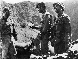 Men In War film (1957)