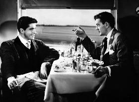 Strangers On A Train film (1951)