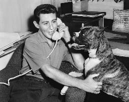 Bundle Of Joy film (1956)