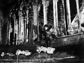 Notre Dame De Paris; The Hunch film (1956)