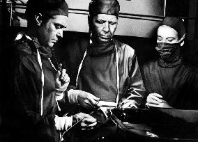 Intent To Kill film (1958)