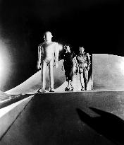 The Day The Earth Stood Still film (1951)