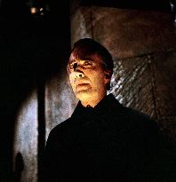 Dracula Has Risen From The Gra - film (1968)