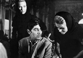 Joy House; The Love Cage - film (1964)