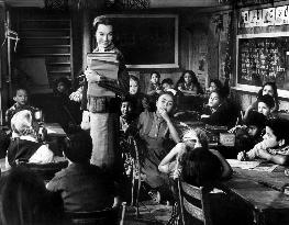 Two Loves; The Spinster - film (1961)