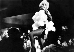 The Stripper; Woman Of Summer - film (1963)