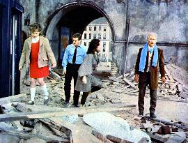 Dr Who, Daleks Invasion Earth - film (1966)