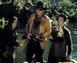 Rooster Cogburn (1975)