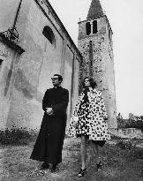 The Priest'S Wife (1970)
