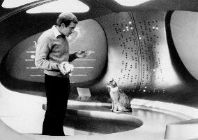 The Cat From Outer Space (1978)