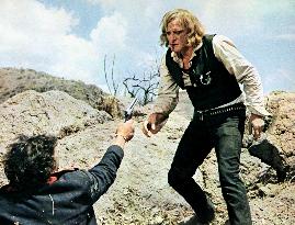 The Deadly Trackers (1973)