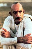 Gandhi (1982)