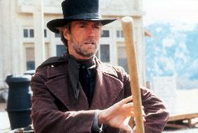 Pale Rider (1985)