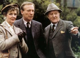 All Creatures Great And Small (1988)