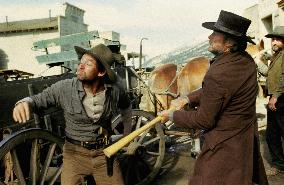 Pale Rider (1985)