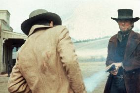 Pale Rider (1985)