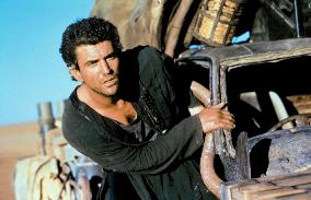 Mad Max Beyond Thunderdome (1985)