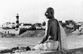 Gandhi (1982)