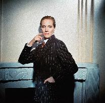 Victor Victoria (1982)