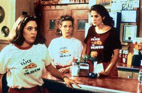 Mystic Pizza (1988)