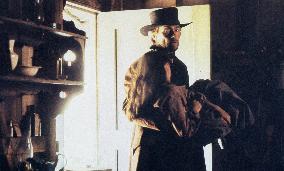 Pale Rider (1985)