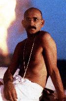 Gandhi (1982)