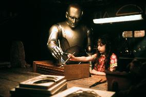 Bicentennial Man (1999)