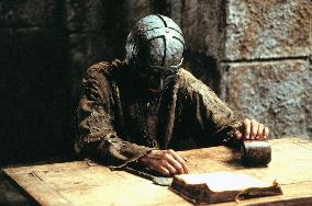 The Man In The Iron Mask (1998)