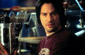 Chain Reaction (1996)