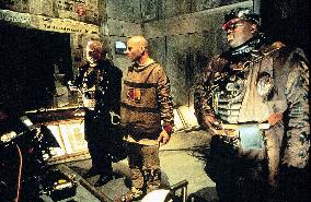 Twelve Monkeys; 12 Monkeys (1995)