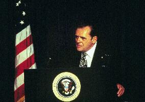 Nixon (1995)