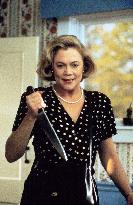 Serial Mom (1994)