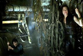 Alien: Resurrection ; Alien 4 (1997)