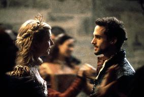 Shakespeare In Love (1998)