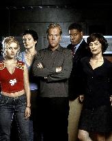 24 : Season 1 (2001)