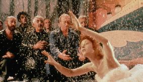27 Missing Kisses (2000)