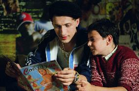 Everything Is Illuminated (2005)