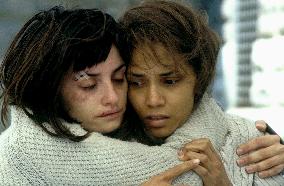 Gothika (2003)