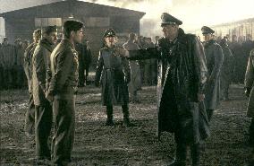 Hart's War (2002)