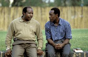 Hotel Rwanda (2004)