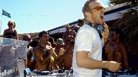 It's All Gone Pete Tong (2004)