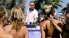 It's All Gone Pete Tong (2004)