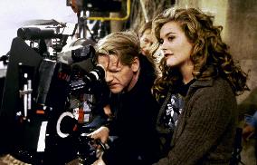 Lost And Delirious (2000)