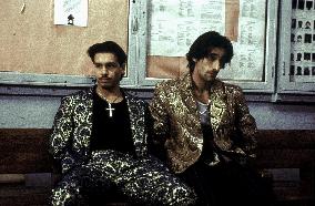 Love The Hard Way (2001)