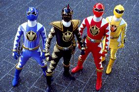 Power Rangers Dinothunder (2004)