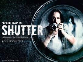 Shutter (2004)